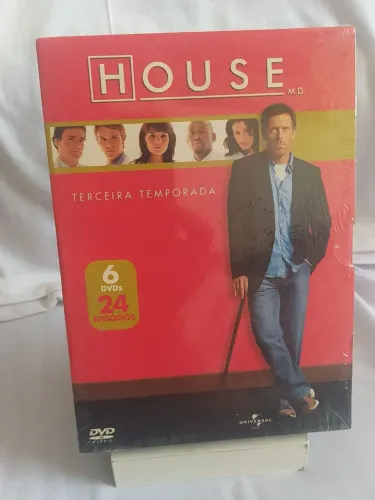 HOUSE 3ª Temporada com 6 DVDs e 24 Episódios - NOVO.