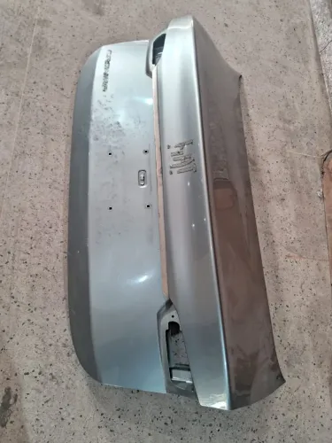 TAMPA TRASEIRA CRONOS SEDAN 2019
