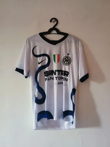 Camisa Inter de Milão away 2021/22