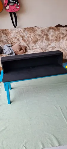 Escrivaninha suspensa de mdf