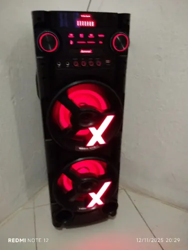 vende-se um caixa de som