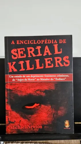 A enciclopedia de serial killers