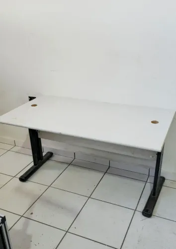 Mesa de Escritório Trabalho Professor Branca 1,40 x 0,75 cm