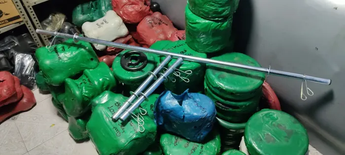 Anilha de 10kg pintado preto Academia musculação 