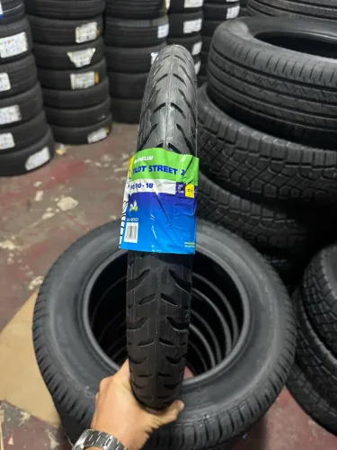 Pneu Michelin 90/90 R18 Sem Câmara