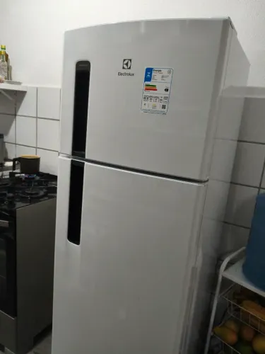 Geladeira nova com 1 mês de compra