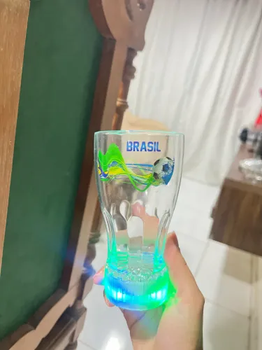 Copos em led da Copa