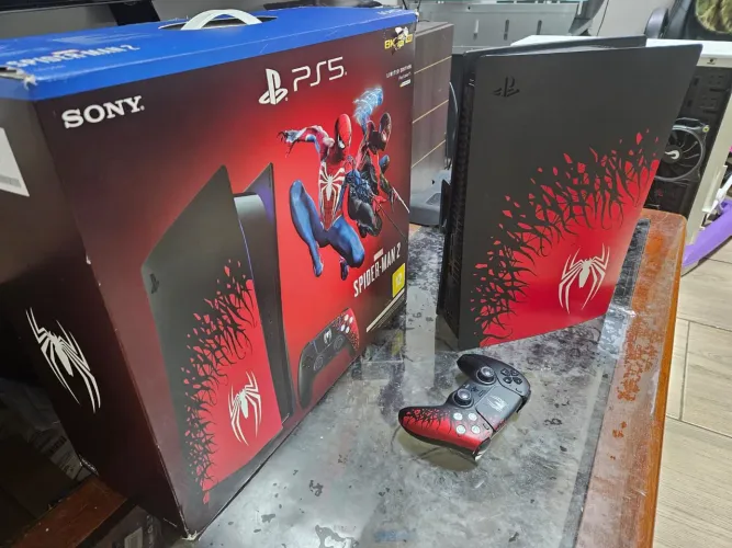 Play Station 5 - Edição limitada Homem aranha 