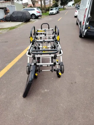 Vende se maca sitmed para ambulância