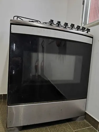 Fogão brastemp inox 6 bocas. 350,00 