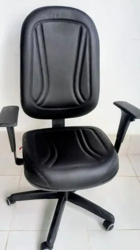 Vendo cadeira de escritório