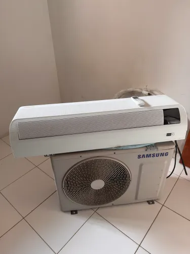 Ar-Condicionado Samsung 18.000 btu seminovo