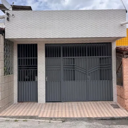 Casa na vila moco perto de tudo