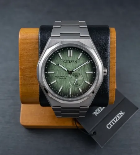 Relógio Citizen Zenshin Small Seconds Automatico Titanium