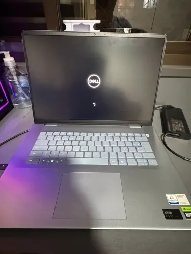Notebook Dell Inspiron 16 Plus 7640 - Core Ultra7- Rtx 4060- 32Gb- 1TB- 16pol
