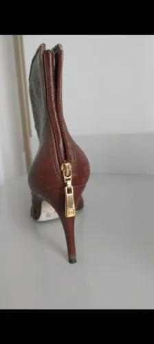 Bota de Couro Legitimo Luz da Lua