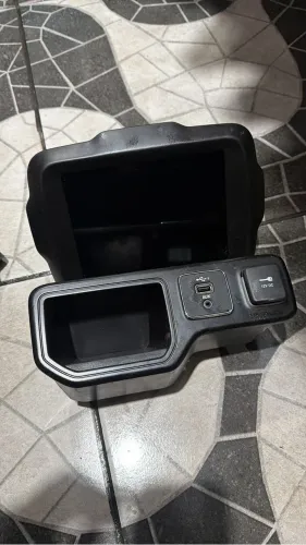 Multimídia Renegade Compaas