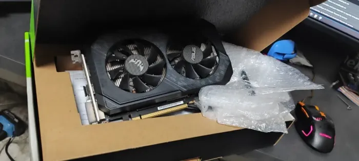 PLACA DE VÍDEO ASUS TUF GTX 1660 SUPER 6GB