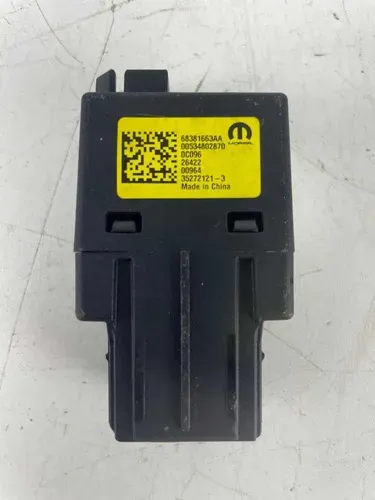 Tomada Usb E Tipo C Fiat Pulse Jeep Compass 2023 35272124 Preto