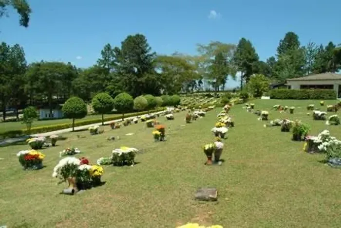 Jazigo - Cemitério Parque das Oliveiras