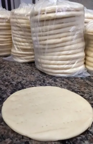 Massa de Pizza Pré Assada Artesanal !