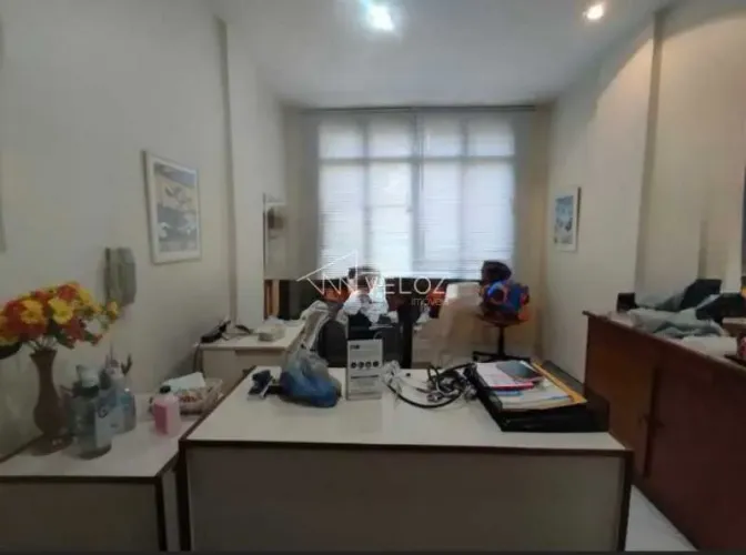 Apartamento : / Residencial / Humaitá