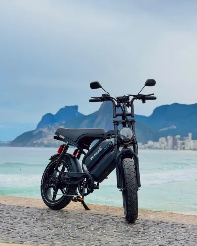 V9 Max S com duas baterias de 20 amperes/150 km autonomia (nova)
