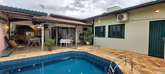 Casa térrea 4 suítes com piscina, gourmet e energia solar no Alto Taquaral Campinas