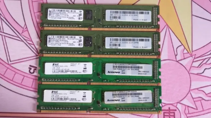 Memória DDR3 1GB, 2GB, 4GB.