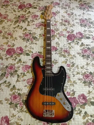 Baixo Auburn