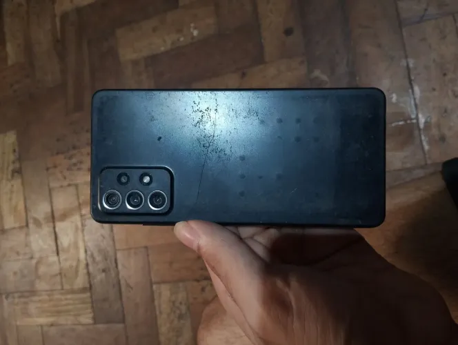 CELULAR A72 256 Gigas 6 ram só display precisa trocar . Valor mínimo 100reais