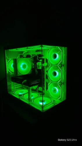 PC completo , Placa de vídeo RX 6650xt ,com monitor e tudo . So ligar e jogar . 