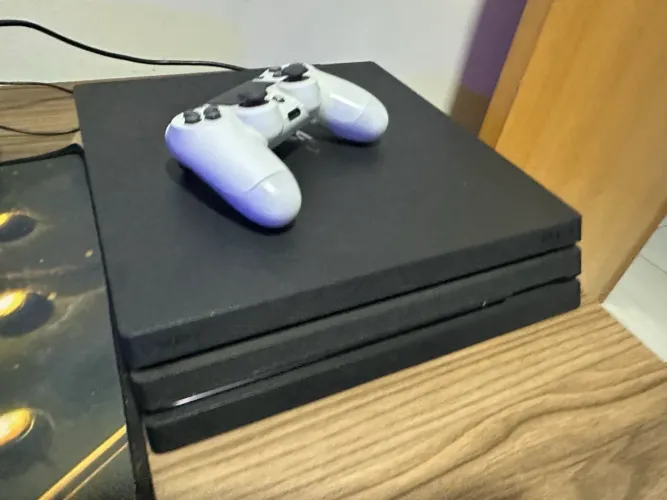 PS4 PRO 1TB + JOGOS | ACEITO TROCA / PROPOSTA