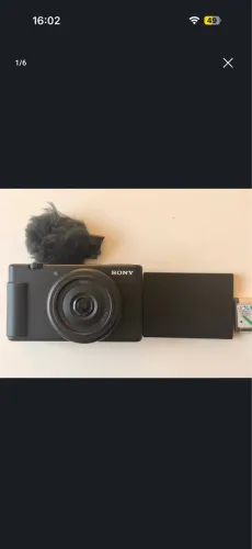 CÂMERA SONY ZV-1F