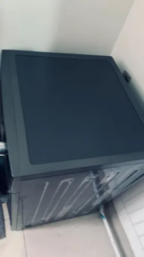 Máquina de lavar e secar roupa