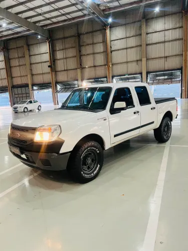 Ford Ranger XLS 2.3 16V 145cv/150cv 4X2 CD 2011