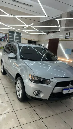 Mitsubishi Outlander 2.0 16V 160cv Aut. 2013