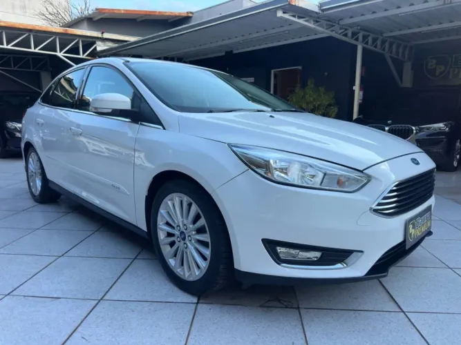 Ford Focus Titanium 2.0 16V Flex 5P Mec. 2018