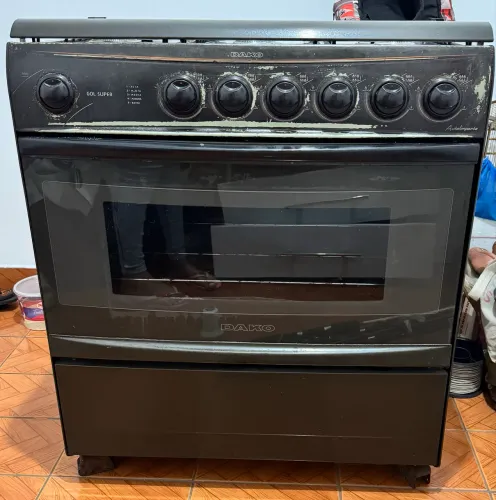Vendo fogão dako 6 bocas