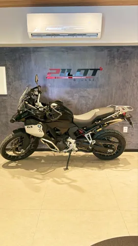 BMW F-900GS ADV PLUS 2025