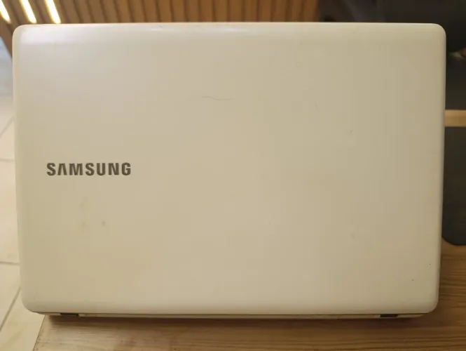 Notebook Samsung - Intel core i3 6 geração, 128Gb SSD, 4GB, bateria boa