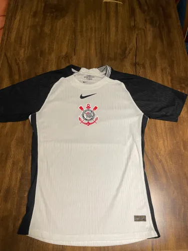 Camisa do Corinthians 1 25/26 modelo jogador