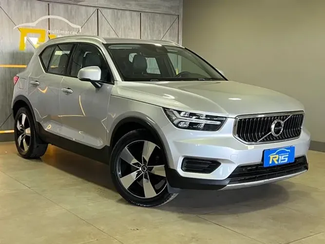 Volvo XC40 T-5 Momentum 2.0 252cv AWD 2019