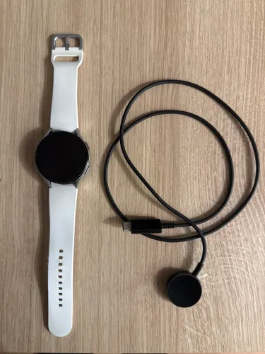 Samsung Galaxy Watch 5 44mm Original - Ótimo estado + Carregador oficial