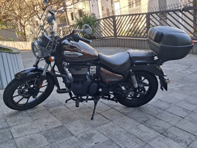 Royal Enfield Meteor 350 Supernova 