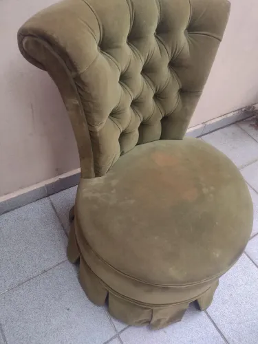 Poltrona boneca antiga década de 70 tecido aveludado