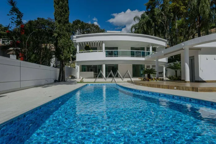 Casa à Venda ou Locação no Condomínio Vila Del Rey | 810 m² - 4 suítes