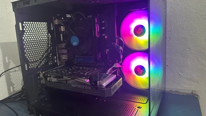 Pc gamer Novo i7 8700 + 16 De ram + GTX 1660 ti