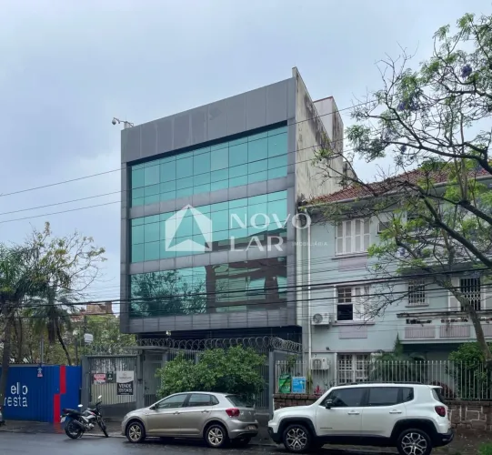 rédio Comercial, 1016.75 m² Prtivativo, Bairro Floresta , Porto Alegre