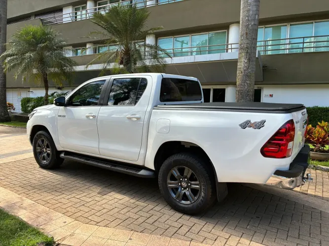 Toyota Hilux CD SR 4X4 2.8 TDI Diesel Aut. 2024